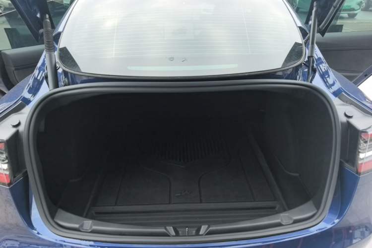 Used Tesla Model 3 2022 Rear-Wheel-Drive Version Trunk