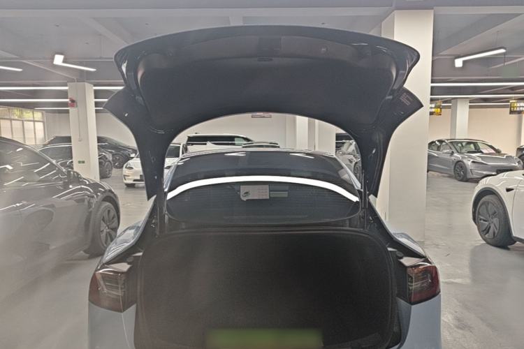 Used Tesla Model 3 2022 Rear-Wheel-Drive Version Trunk