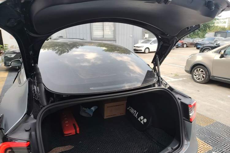 Used Tesla Model 3 2022 Rear-Wheel-Drive Version Trunk