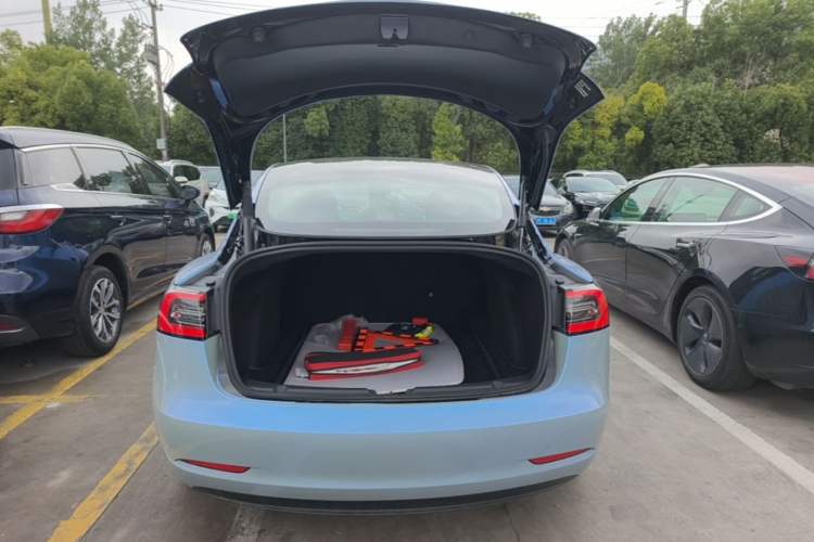 Used Tesla Model 3 2022 Rear-Wheel-Drive Version Trunk
