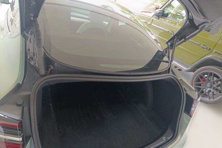 Used Tesla Model 3 2022 Rear-Wheel-Drive Version Trunk