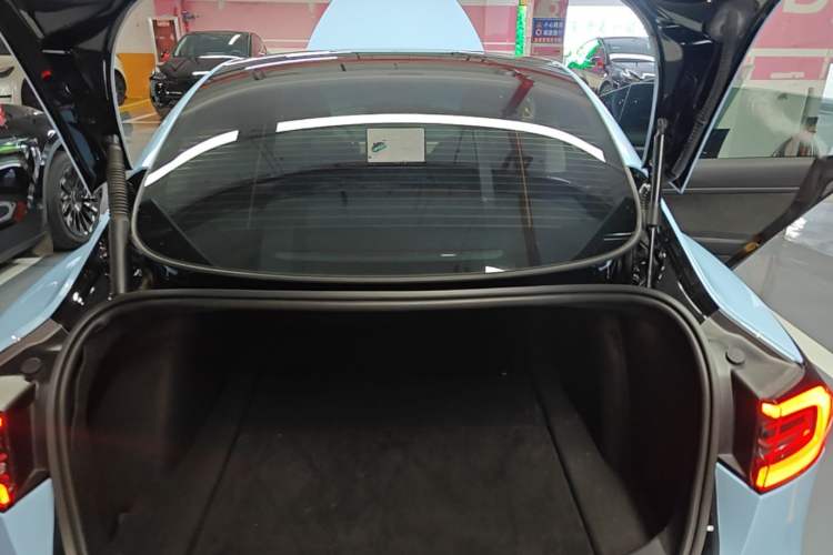 Used Tesla Model 3 2022 Rear-Wheel-Drive Version Trunk