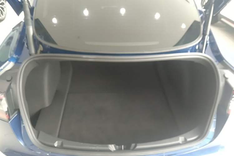 Used Tesla Model 3 2022 Rear-Wheel-Drive Version Trunk