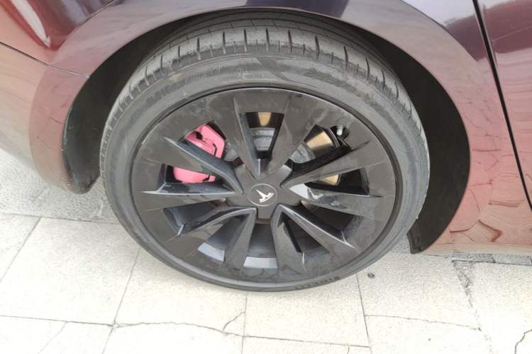 Used Tesla Model 3 2022 Rear-Wheel-Drive Version Right Rear Wheel Hub