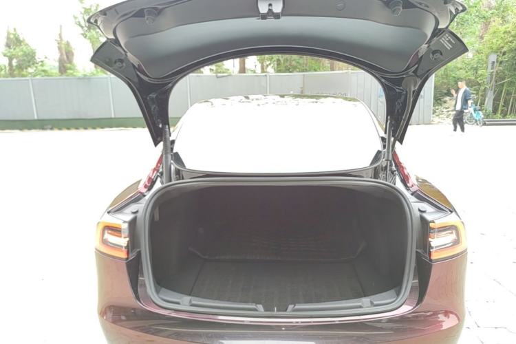 Used Tesla Model 3 2022 Rear-Wheel-Drive Version Trunk