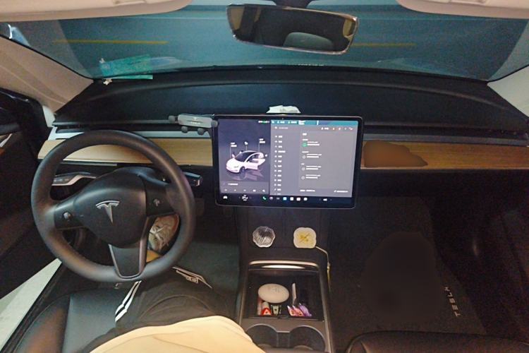 Used Tesla Model 3 2022 Rear-Wheel-Drive Version Center Console