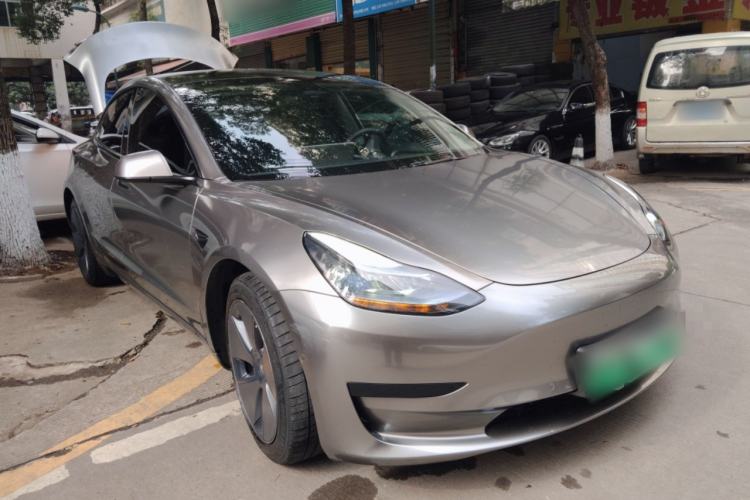 Used Tesla Model 3 2022 Rear-Wheel-Drive Version Front Right 45 Deg