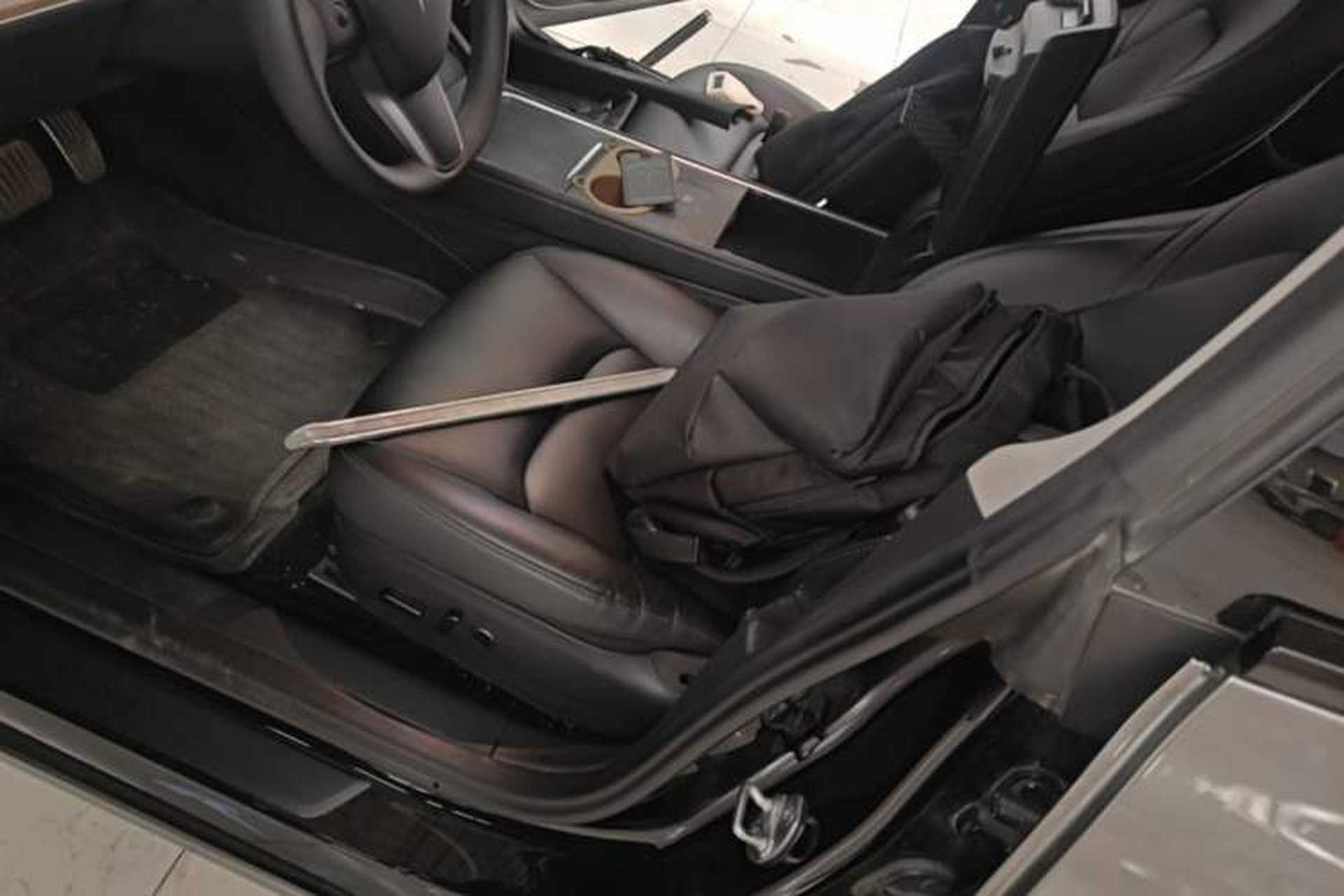 Used Tesla Model 3 2022 Rear-Wheel-Drive Version Left Front Seat
