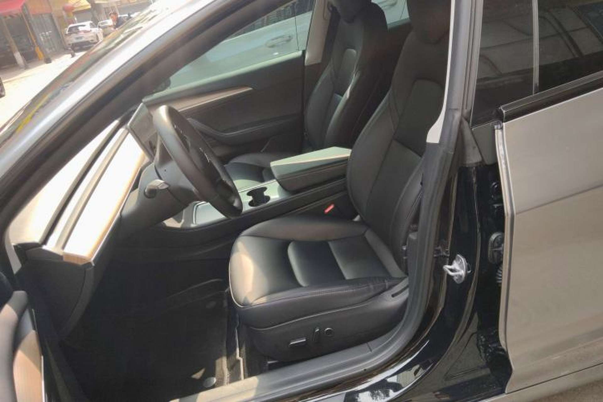 Used Tesla Model 3 2022 Rear-Wheel-Drive Version Left Front Seat