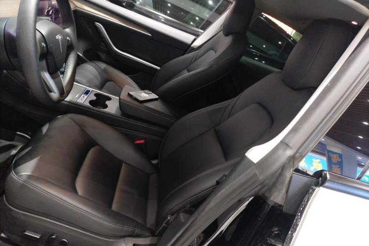 Used Tesla Model 3 2022 Rear-Wheel-Drive Version Left Front Seat