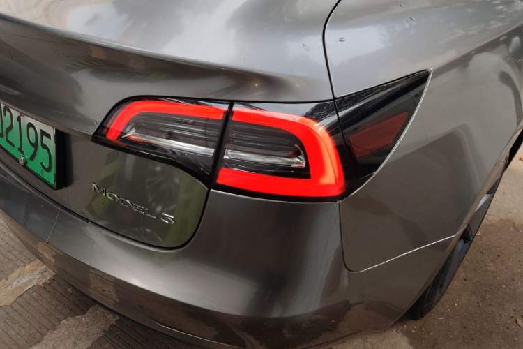 Used Tesla Model 3 2022 Rear-Wheel-Drive Version Right Rear Taillight