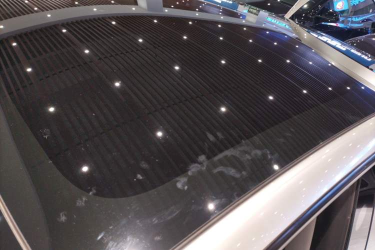 Used Tesla Model 3 2022 Rear-Wheel-Drive Version Roof