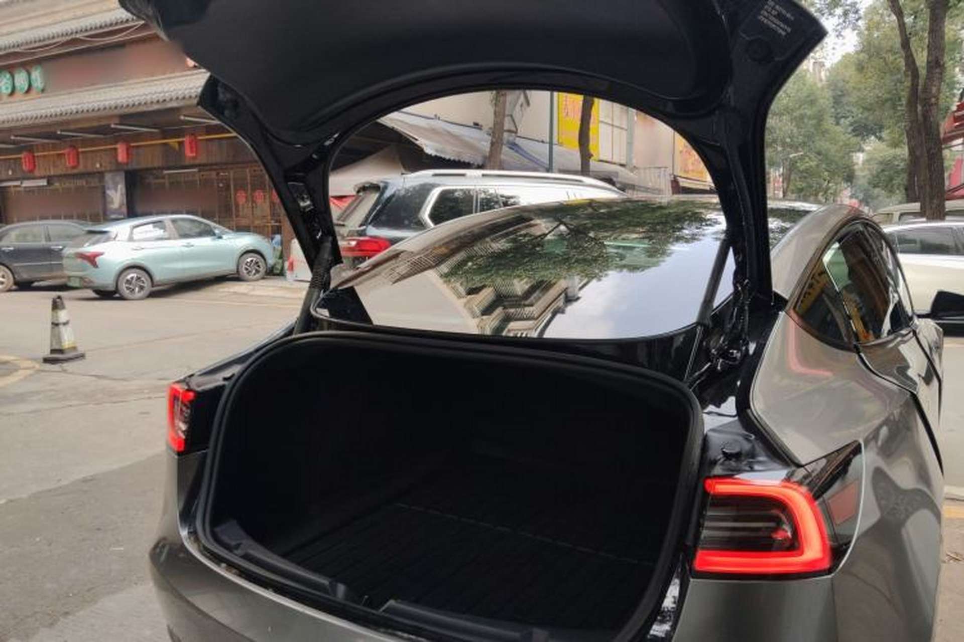 Used Tesla Model 3 2022 Rear-Wheel-Drive Version Trunk