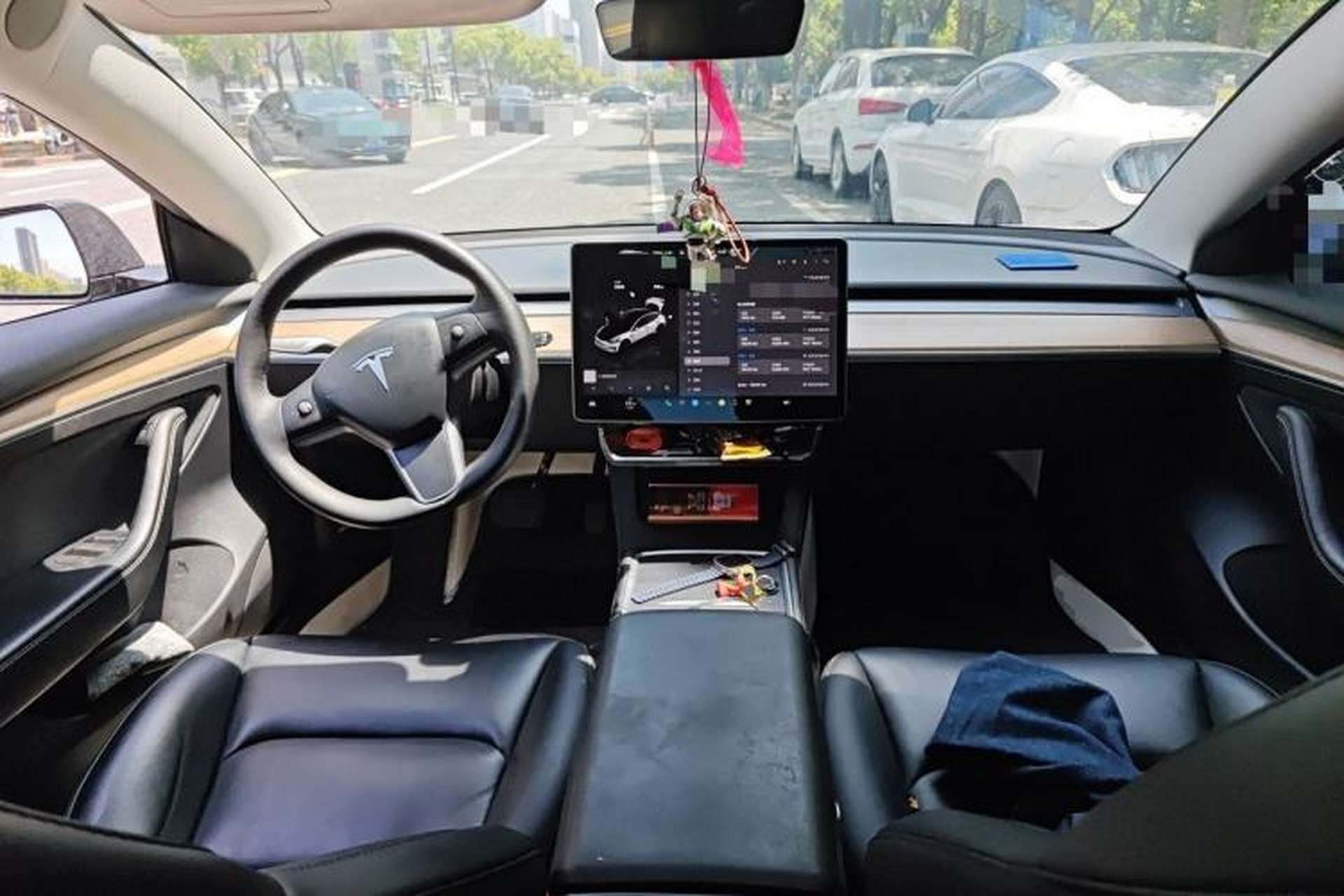 Used Tesla Model 3 2022 Rear-Wheel-Drive Version Center Console