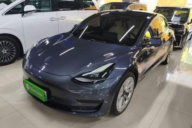 Ojetý Tesla Model 3 2022 Rear-Wheel-Drive Version