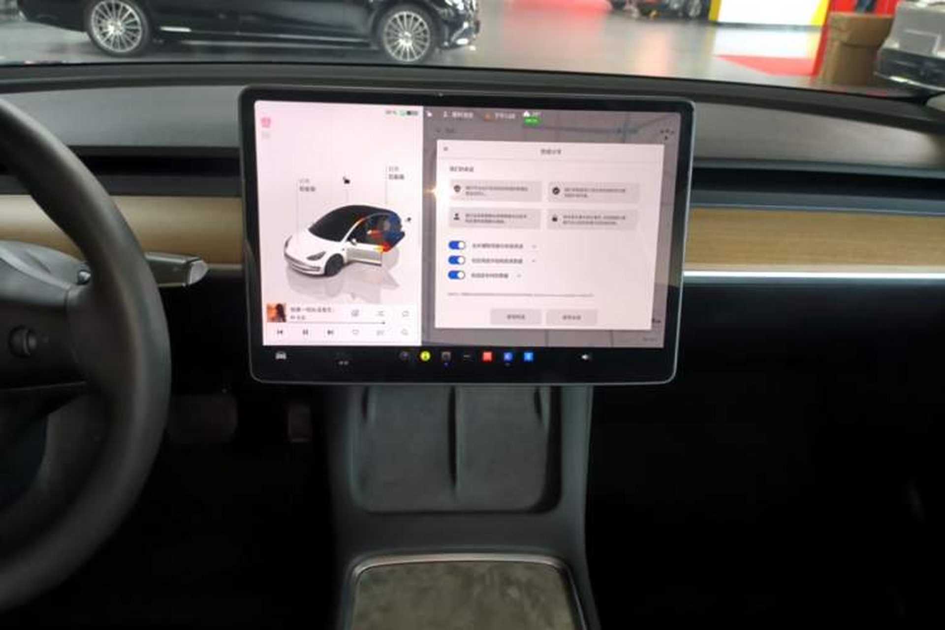 Used Tesla Model 3 2022 Rear-Wheel-Drive Version Audio And AC Panel