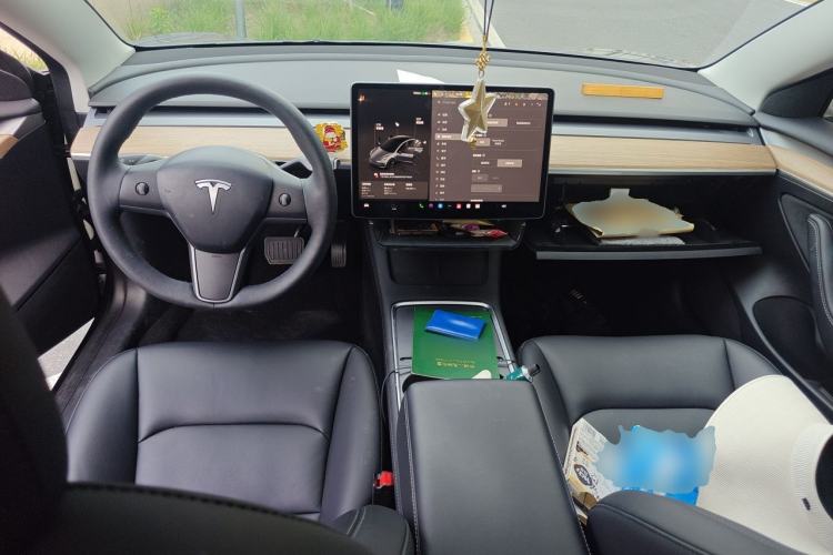 Used Tesla Model 3 2022 Rear-Wheel-Drive Version Center Console