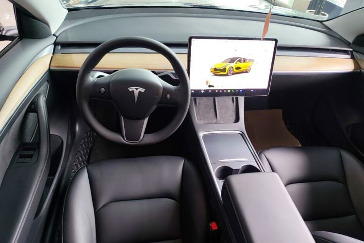 Used Tesla Model 3 2022 Rear-Wheel-Drive Version Center Console