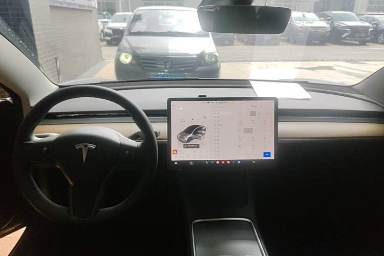 Used Tesla Model 3 2022 Rear-Wheel-Drive Version Center Console