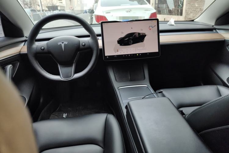 Used Tesla Model 3 2022 Rear-Wheel-Drive Version Center Console