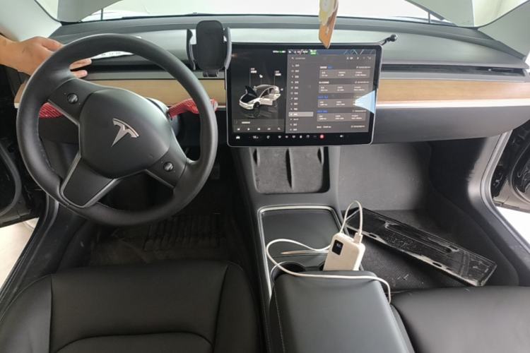 Used Tesla Model 3 2022 Rear-Wheel-Drive Version Center Console