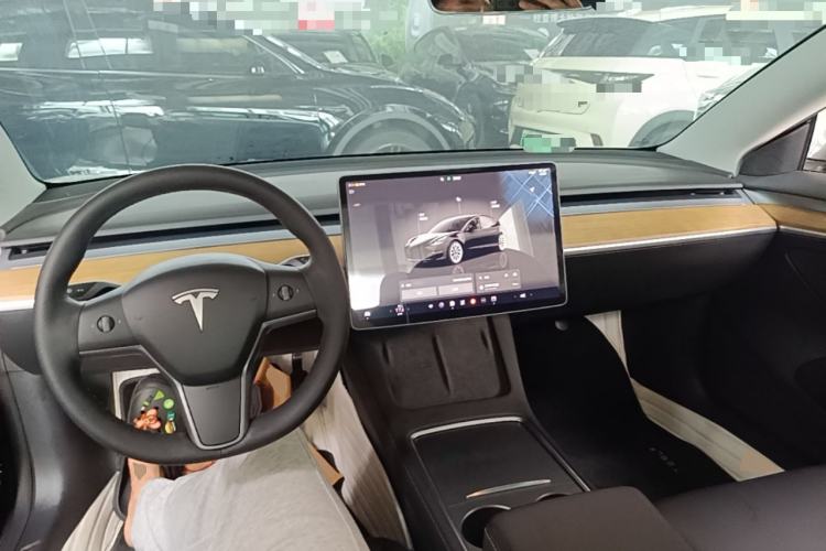 Used Tesla Model 3 2022 Rear-Wheel-Drive Version Center Console