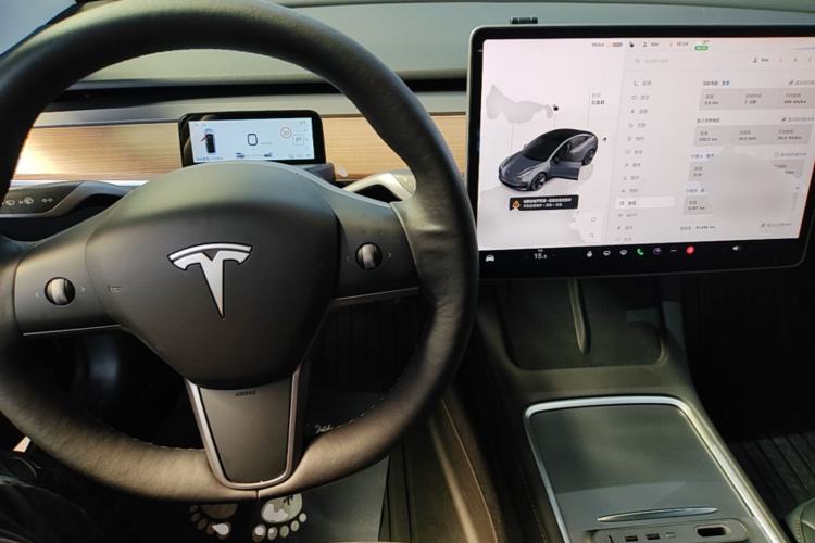 Used Tesla Model 3 2022 Rear-Wheel-Drive Version Center Console