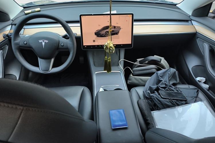 Used Tesla Model 3 2022 Rear-Wheel-Drive Version Center Console
