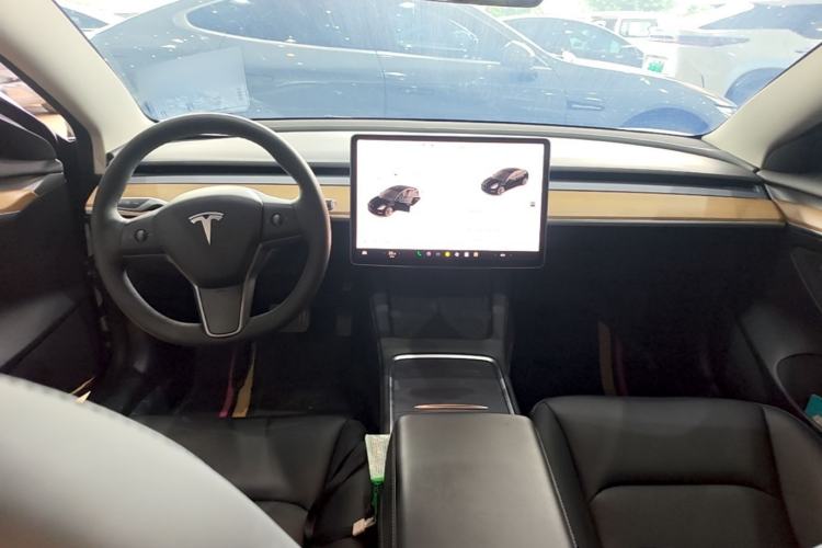Used Tesla Model 3 2022 Rear-Wheel-Drive Version Center Console