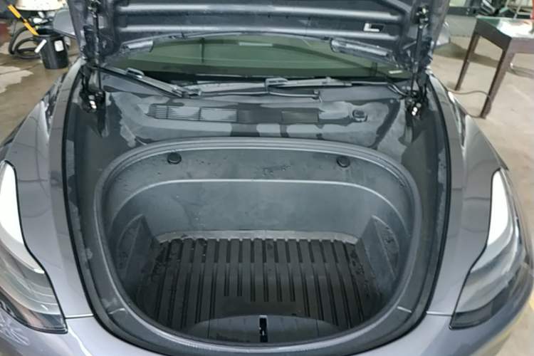 Used Tesla Model 3 2022 Rear-Wheel-Drive Version Engine Bay