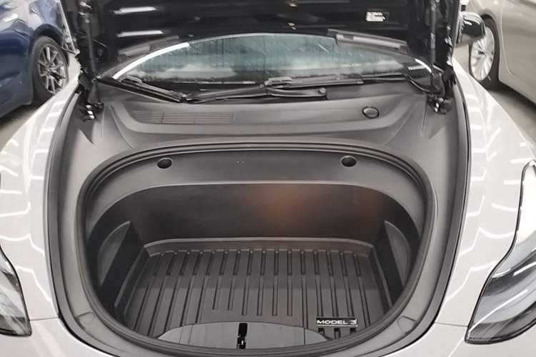 Used Tesla Model 3 2022 Performance High-Performance All-Wheel-Drive Version Engine Bay