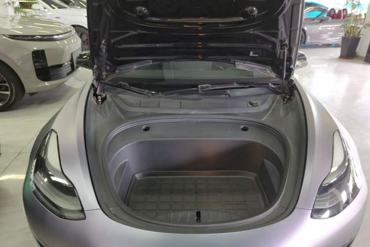 Used Tesla Model 3 2022 Rear-Wheel-Drive Version Engine Bay