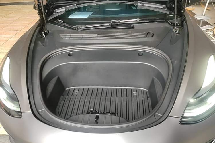 Used Tesla Model 3 2022 Rear-Wheel-Drive Version Engine Bay