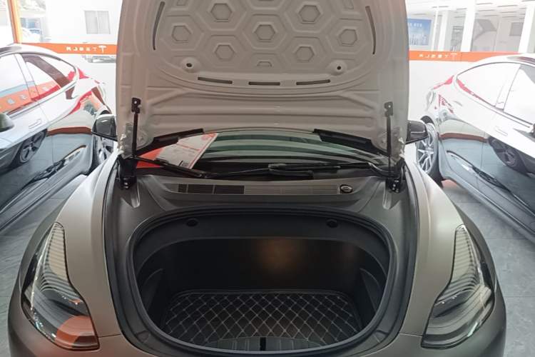 Used Tesla Model 3 2022 Rear-Wheel-Drive Version Engine Bay