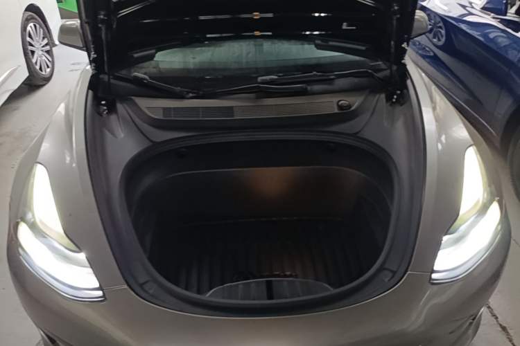 Used Tesla Model 3 2022 Rear-Wheel-Drive Version Engine Bay