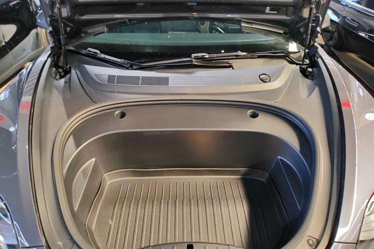 Used Tesla Model 3 2022 Rear-Wheel-Drive Version Engine Bay