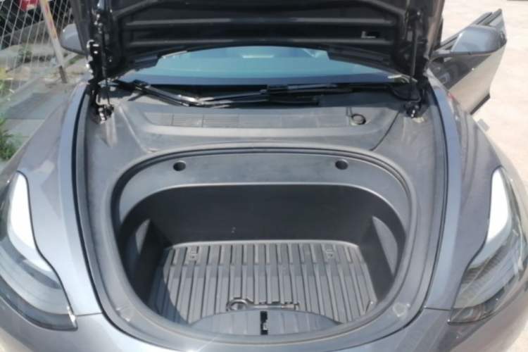 Used Tesla Model 3 2022 Rear-Wheel-Drive Version Engine Bay