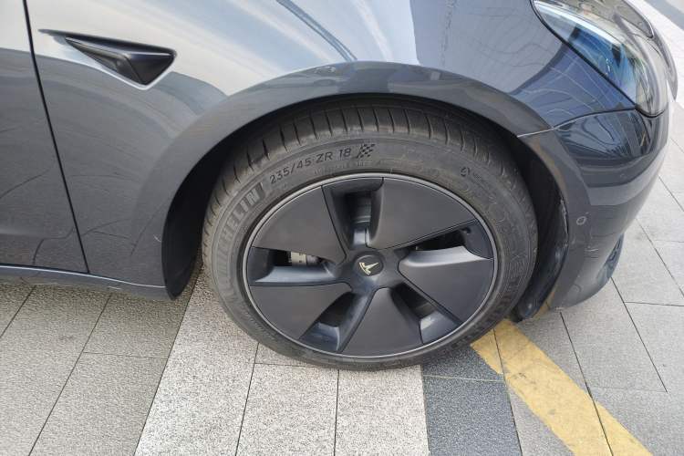 Used Tesla Model 3 2022 Rear-Wheel-Drive Version Exterior 1