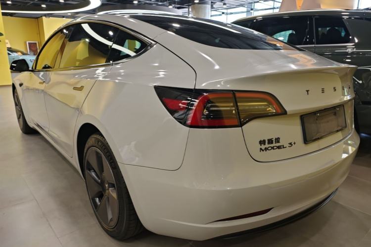 Used Tesla Model 3 2022 Rear-Wheel-Drive Version Exterior 2