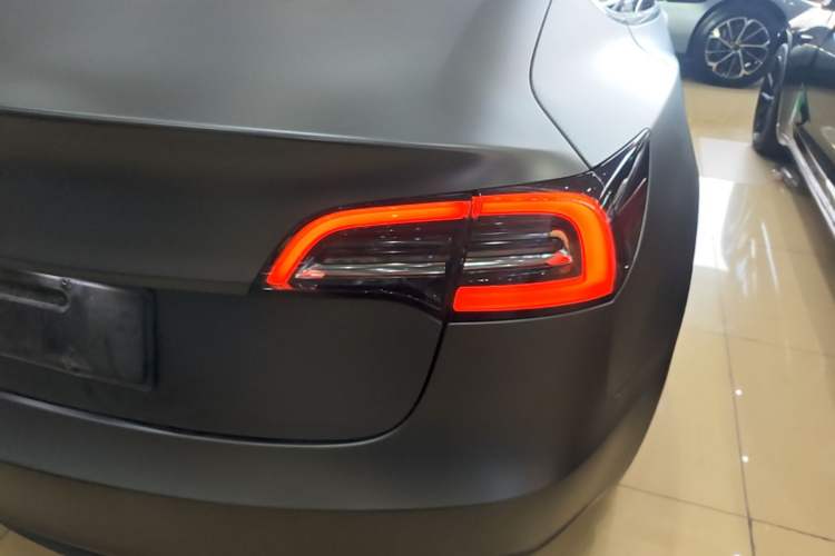 Used Tesla Model 3 2022 Rear-Wheel-Drive Version Exterior 3