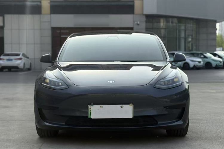 Used Tesla Model 3 2022 Rear-Wheel-Drive Version Exterior 4