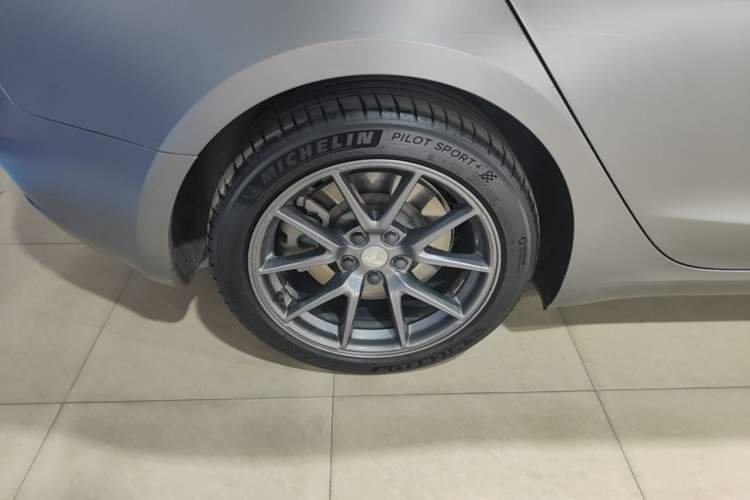 Used Tesla Model 3 2022 Rear-Wheel-Drive Version Exterior 5