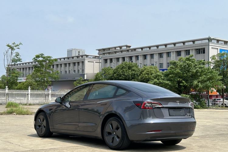 Used Tesla Model 3 2022 Rear-Wheel-Drive Version Exterior 5