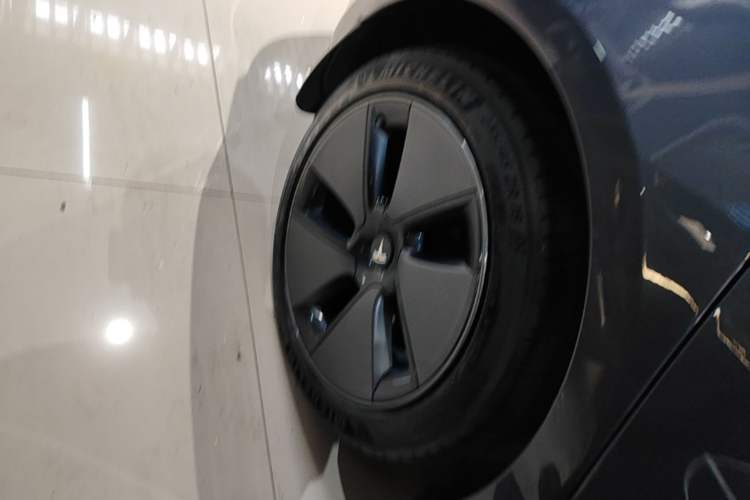 Used Tesla Model 3 2022 Rear-Wheel-Drive Version Exterior 5