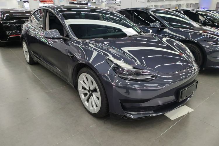 Used Tesla Model 3 2022 Rear-Wheel-Drive Version Front Right 45 Deg