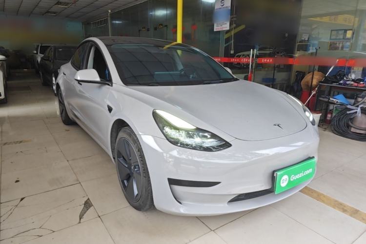 Used Tesla Model 3 2022 Rear-Wheel-Drive Version Front Right 45 Deg