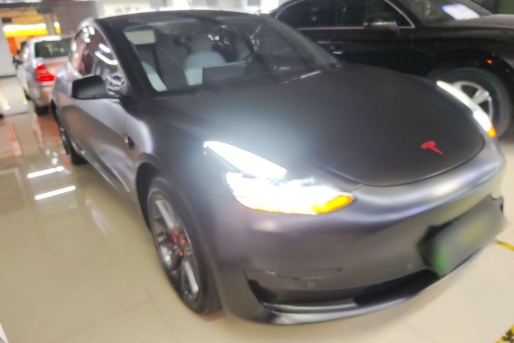 Used Tesla Model 3 2022 Rear-Wheel-Drive Version Front Right 45 Deg