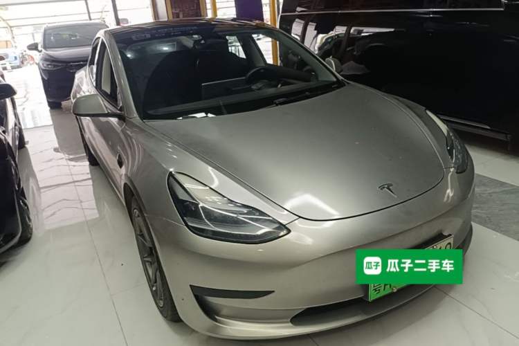 Used Tesla Model 3 2022 Rear-Wheel-Drive Version Front Right 45 Deg