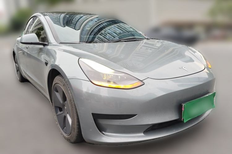 Used Tesla Model 3 2022 Rear-Wheel-Drive Version Front Right 45 Deg