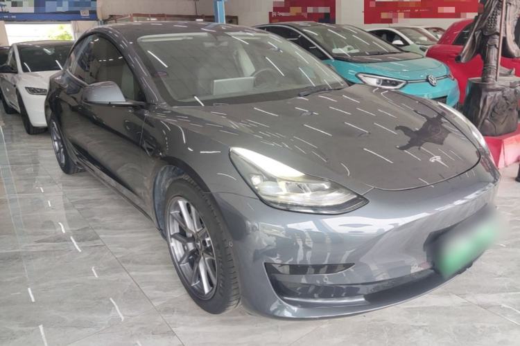 Used Tesla Model 3 2022 Rear-Wheel-Drive Version Front Right 45 Deg